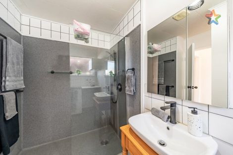 Photo of property in 2/43 Leighton Avenue, Waiwhetu, Lower Hutt, 5010