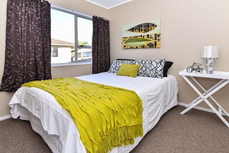 Photo of property in 54 Alabaster Drive, Papatoetoe, Auckland, 2025