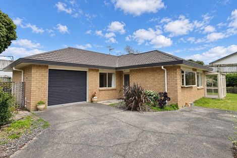 Photo of property in 18 Villa Grove, Paraparaumu, 5032