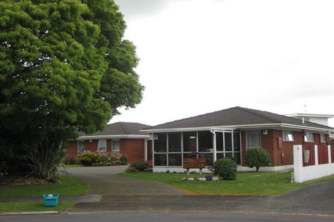 Photo of property in 11b Tatua Place, Conifer Grove, Takanini, 2112