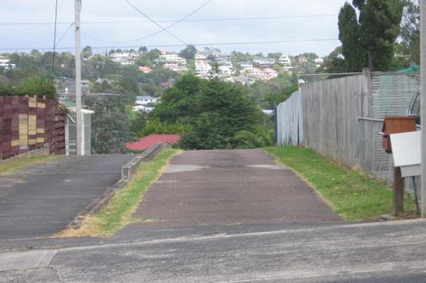 Photo of property in 1/189 Chivalry Road, Glenfield, Auckland, 0629