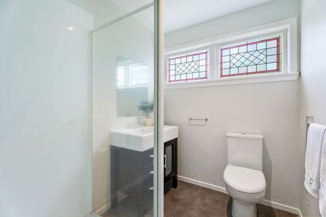 Photo of property in 21 Chester Avenue, Greenhithe, Auckland, 0632