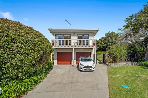 Photo of property in 10 Kenneth Hopper Place, Manly, Whangaparaoa, 0930