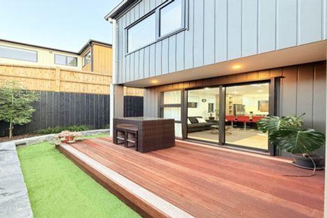 Photo of property in 584e Beach Road, Rothesay Bay, Auckland, 0630