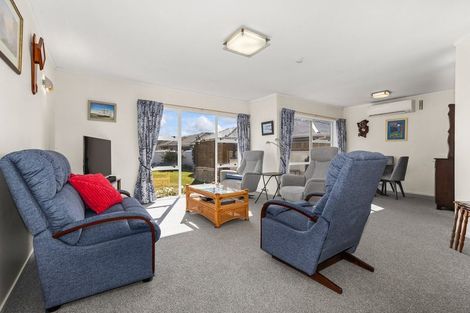 Photo of property in 12 Manly Garden, Paraparaumu Beach, Paraparaumu, 5032