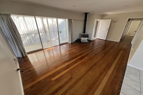 Photo of property in 9 Wycherley Drive, Bucklands Beach, Auckland, 2014