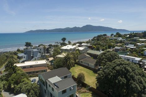 Photo of property in 10 Kohutuhutu Road, Raumati Beach, Paraparaumu, 5032