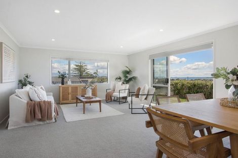 Photo of property in 17 Te Kaka Place, Omokoroa, 3114