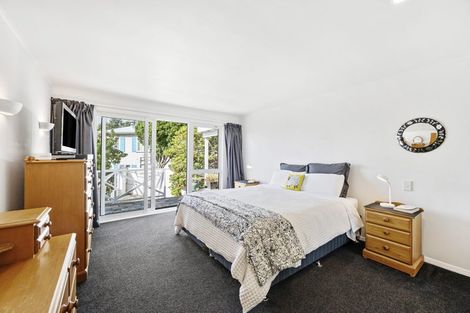 Photo of property in 33 Alexandra Road, Hataitai, Wellington, 6021