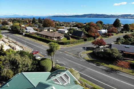 Photo of property in 70 Shepherd Road, Waipahihi, Taupo, 3330