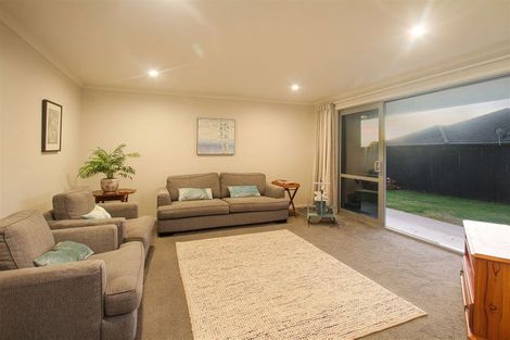 Photo of property in 1 Martingale Drive, Kingseat, Papakura, 2580