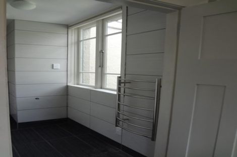 Photo of property in 53 Manor Place, Dunedin Central, Dunedin, 9016