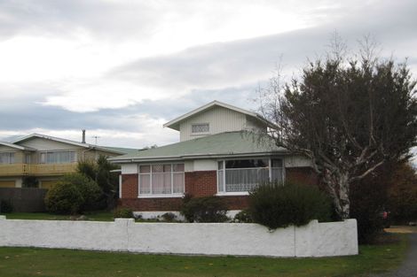 Photo of property in 10 Newarp Street, Balclutha, 9230