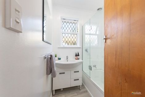 Photo of property in 50 Black Beech Street, Birchville, Upper Hutt, 5018