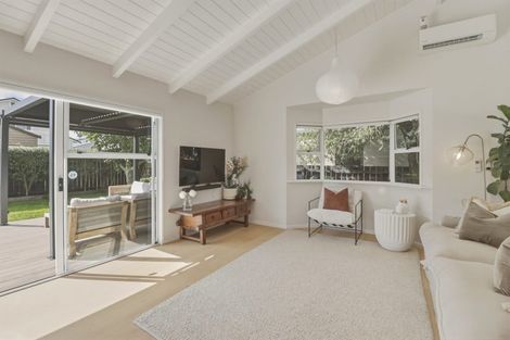 Photo of property in 23b Alberta Street, Point Chevalier, Auckland, 1022