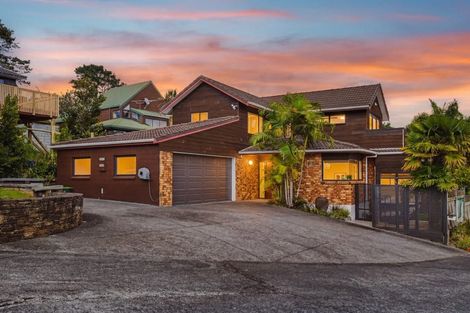 Photo of property in 73m Park Rise, Campbells Bay, Auckland, 0630