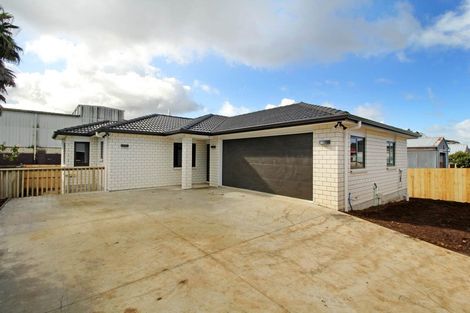 Photo of property in 2/14 Plunket Avenue, Petone, Lower Hutt, 5012
