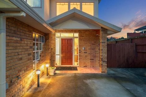 Photo of property in 17 Pelargonium Terrace, Goodwood Heights, Auckland, 2105
