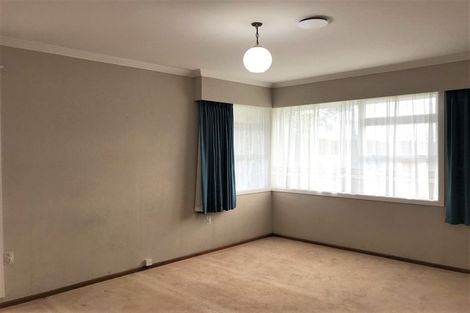 Photo of property in 9 Montana Place, Merrilands, New Plymouth, 4312
