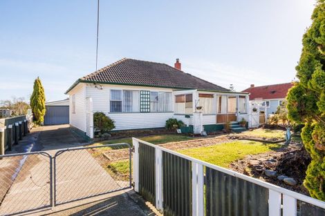 Photo of property in 25 Easton Street, Foxton, 4814