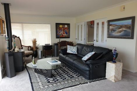 Photo of property in 8 Bury Grove, Strathmore Park, Wellington, 6022