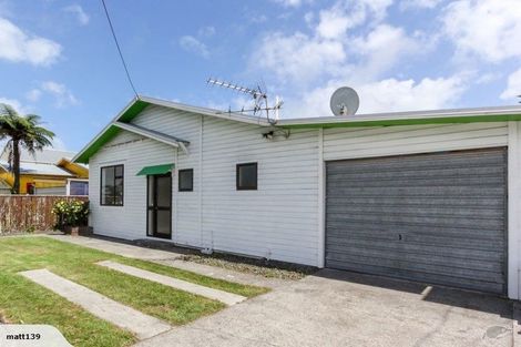 Photo of property in 21 Princes Street, Fitzroy, New Plymouth, 4312