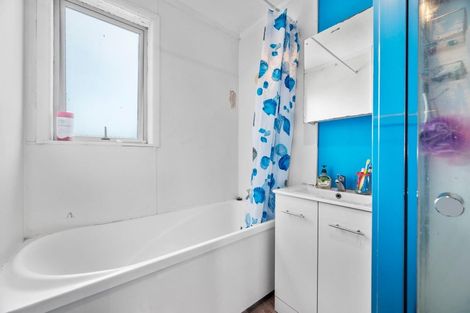 Photo of property in 66 Thomas Crescent, Western Heights, Rotorua, 3015