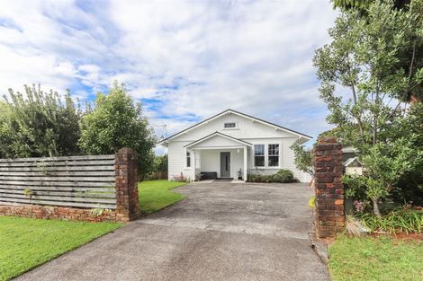 Photo of property in 5 Hinau Street, Inglewood, 4330