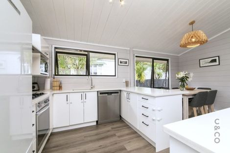 Photo of property in 8 Duke Street, Riverhead, 0820