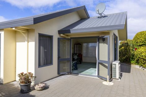 Photo of property in 8 The Grove, Nukuhau, Taupo, 3330