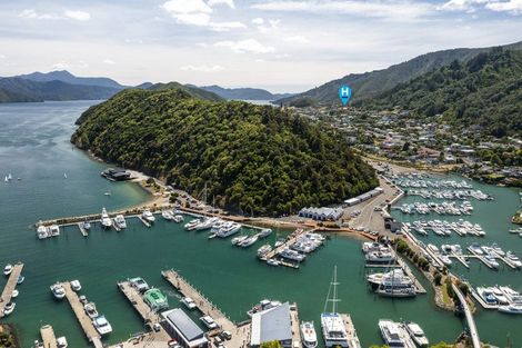 Photo of property in 6 Raukura Rise, Picton, 7220