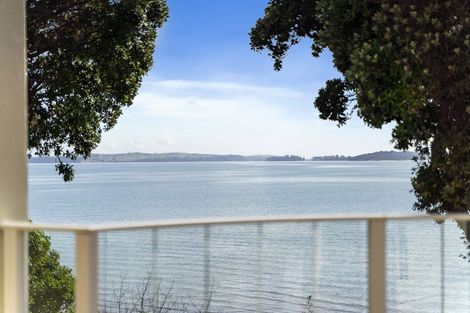 Photo of property in 155 Mellons Bay Road, Mellons Bay, Auckland, 2014