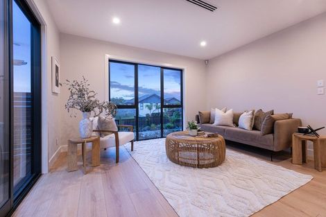 Photo of property in 4 The Landing, Riverhead, 0820