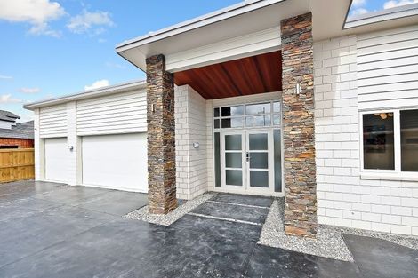 Photo of property in 15 Porima Way, Chedworth, Hamilton, 3210