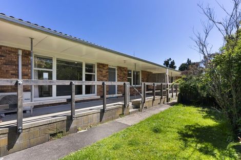 Photo of property in 3 Sturges Road, Henderson, Auckland, 0610