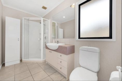 Photo of property in 55 Armoy Drive, East Tamaki, Auckland, 2016