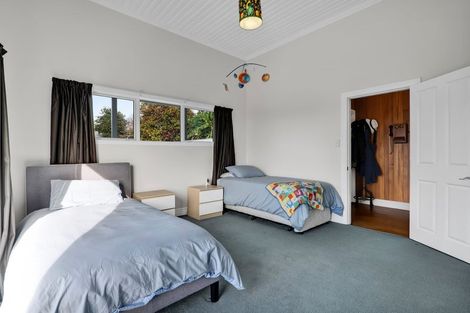 Photo of property in 1a Squire Place, Blagdon, New Plymouth, 4310