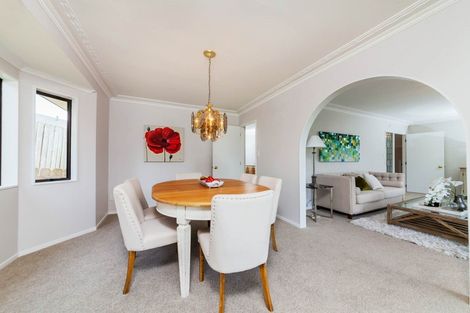 Photo of property in 84 Mirrabooka Avenue, Botany Downs, Auckland, 2010