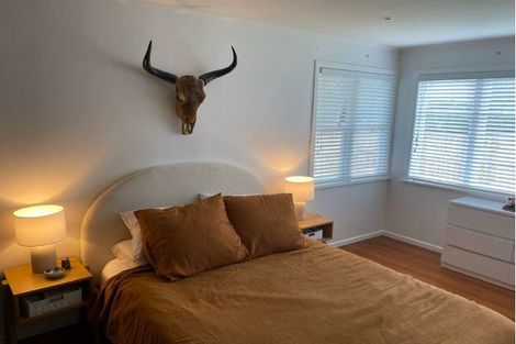 Photo of property in 1/11 Shortt Avenue, Mangere Bridge, Auckland, 2022