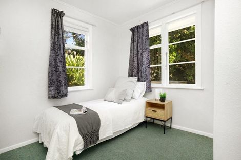 Photo of property in 46 Handyside Street, Tawa, Wellington, 5028