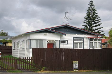 Photo of property in 1/36 Miro Street, New Lynn, Auckland, 0600