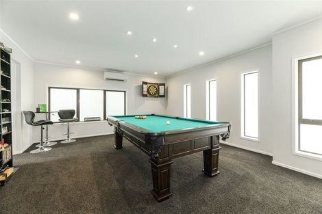 Photo of property in 207 Te Atatu Road, Te Atatu South, Auckland, 0610