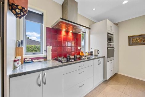 Photo of property in 3 Tararua Crescent, Carterton, 5713