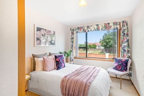 Photo of property in 121 Denise Crescent, Hornby, Christchurch, 8042