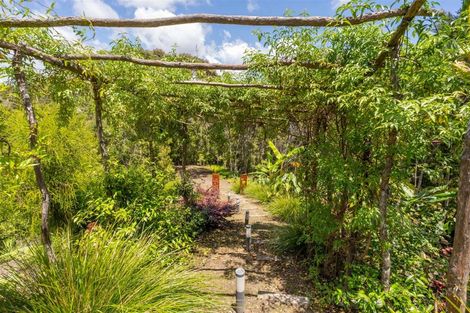 Photo of property in 33 Hihitahi Rise, Paihia, 0200