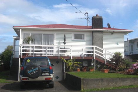 Photo of property in 9 Lydford Place, Spotswood, New Plymouth, 4310