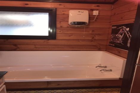 Photo of property in 9 Cassandra Street, Stratford, 4332