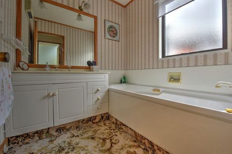 Photo of property in 16 Traford Street, Gore, 9710