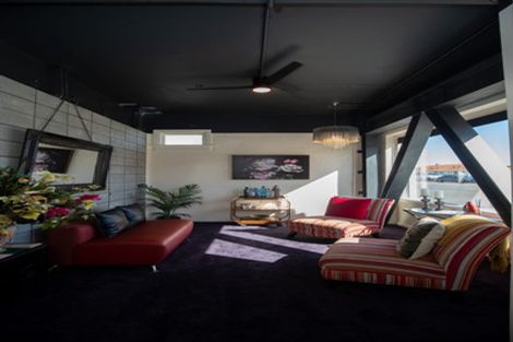 Photo of property in 127 Saint Aubyn Street, New Plymouth, 4310