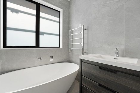 Photo of property in 14 Uatoto Road, Clarks Beach, 2122